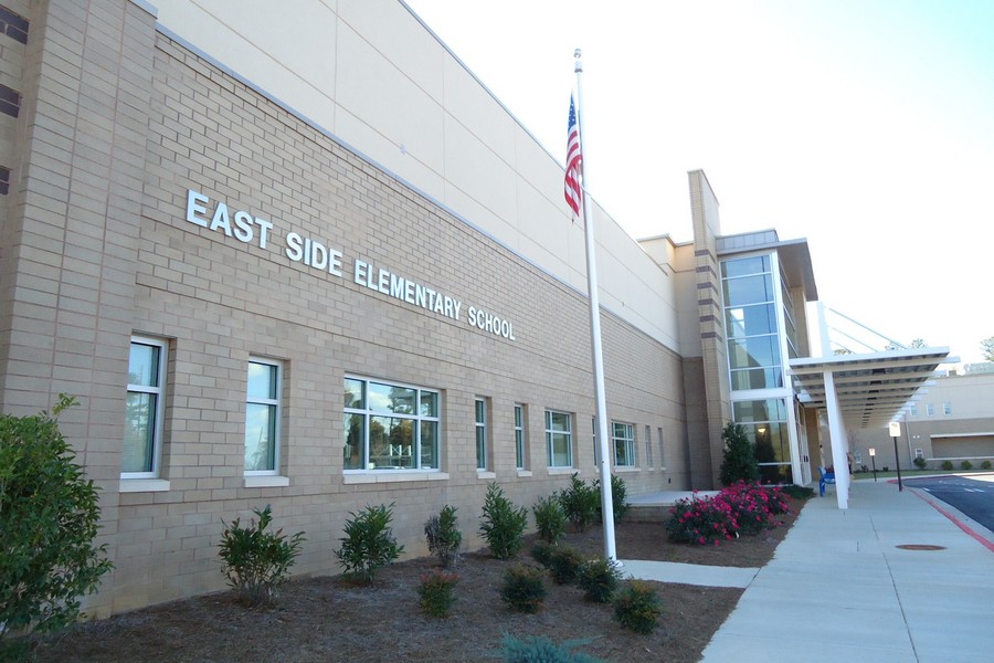 008-2011 - East Side Elementary School.jpg